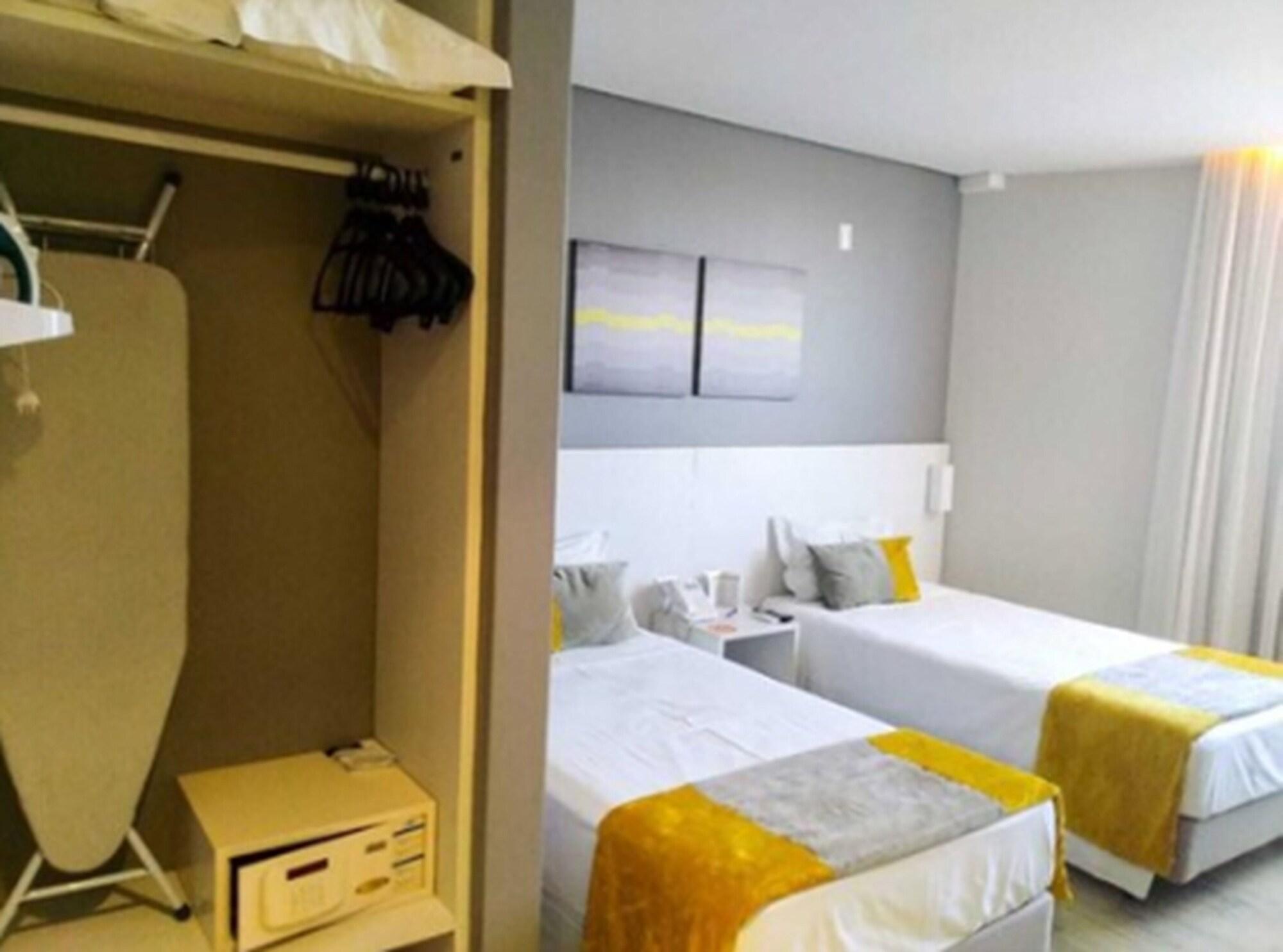 Comfort Hotel & Suites רונדונופוליס מראה חיצוני תמונה