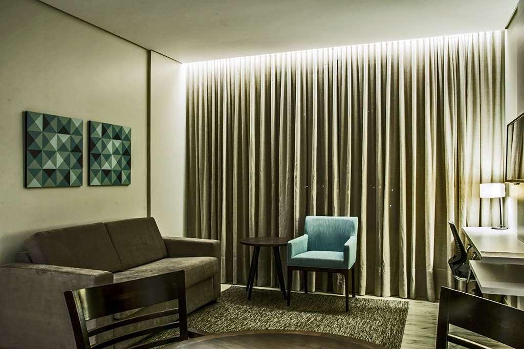 Comfort Hotel & Suites רונדונופוליס חדר תמונה