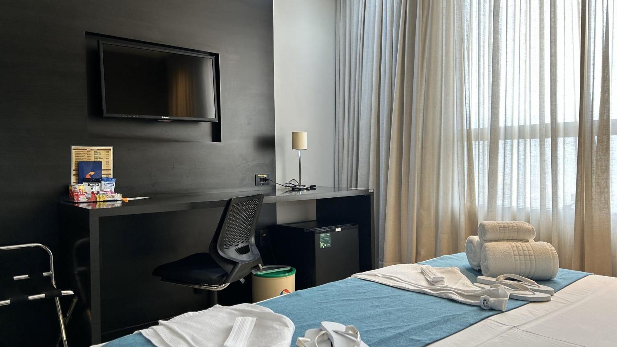 Comfort Hotel & Suites רונדונופוליס מראה חיצוני תמונה