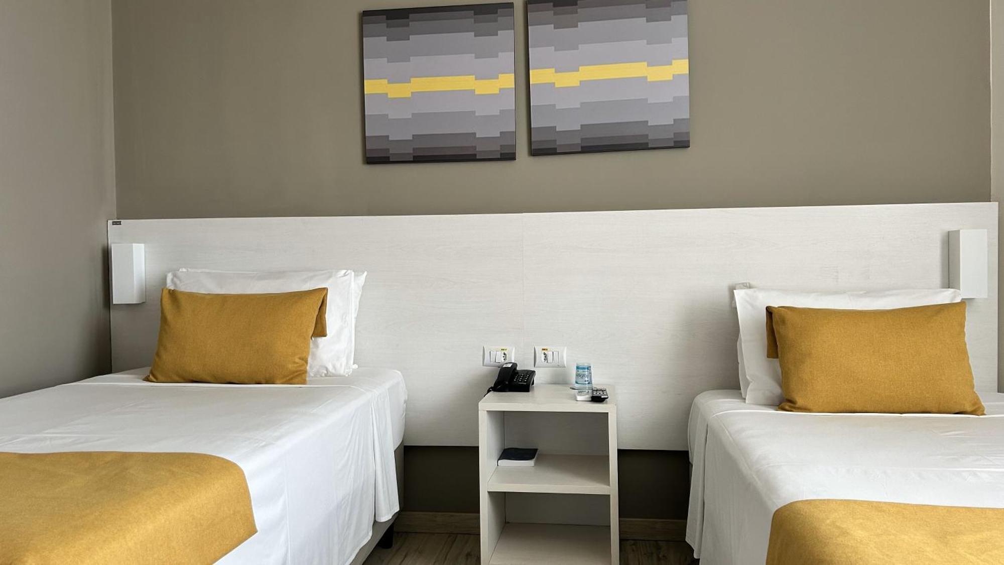 Comfort Hotel & Suites רונדונופוליס מראה חיצוני תמונה