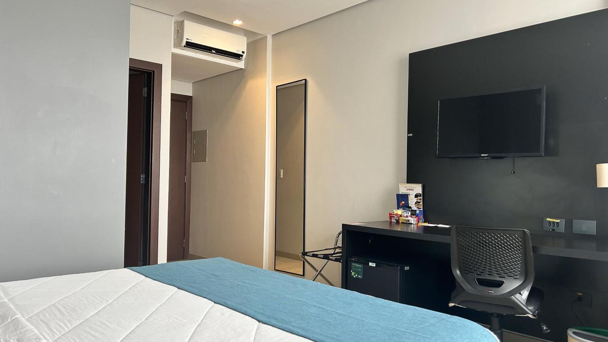 Comfort Hotel & Suites רונדונופוליס מראה חיצוני תמונה