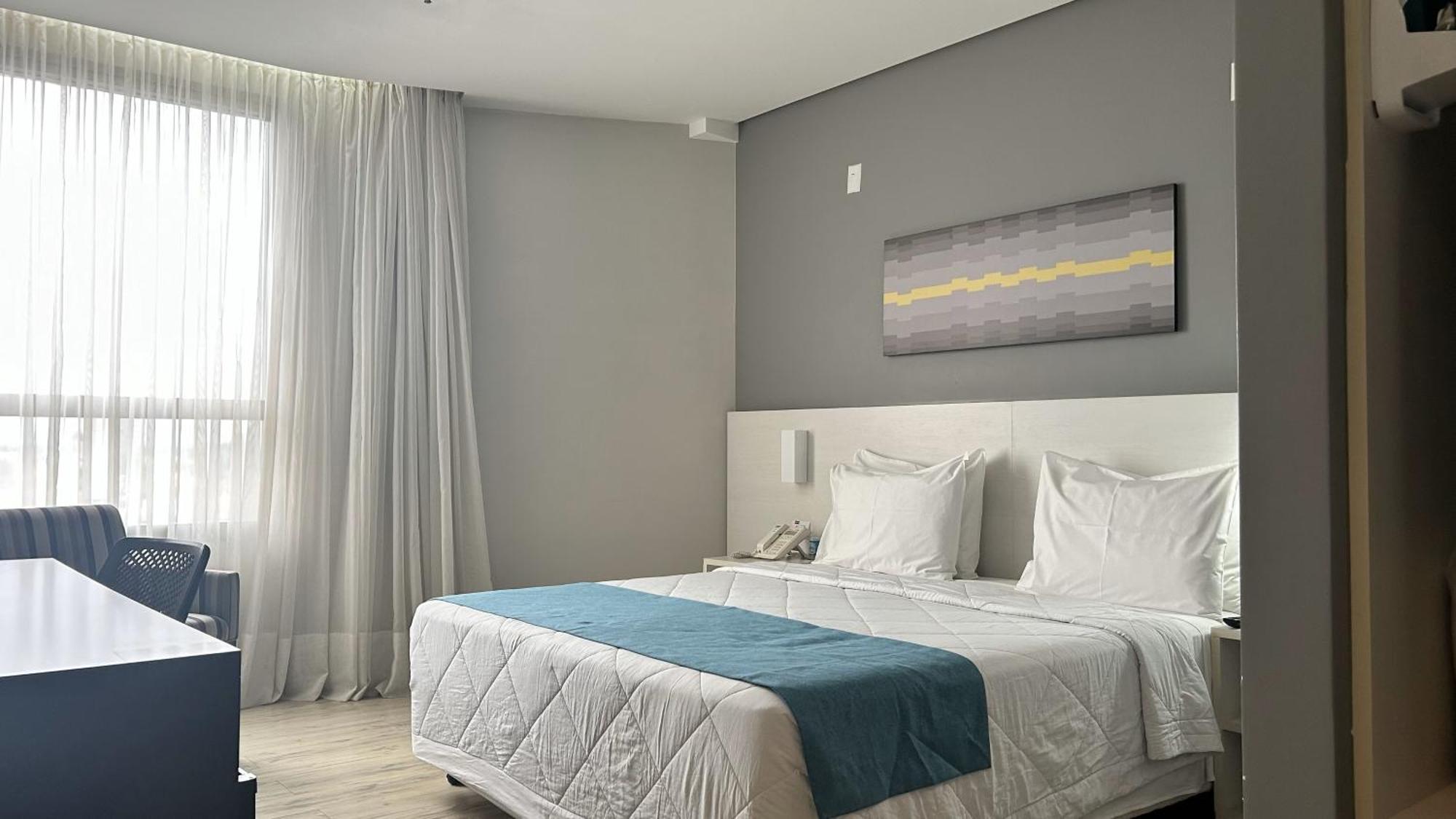 Comfort Hotel & Suites רונדונופוליס מראה חיצוני תמונה