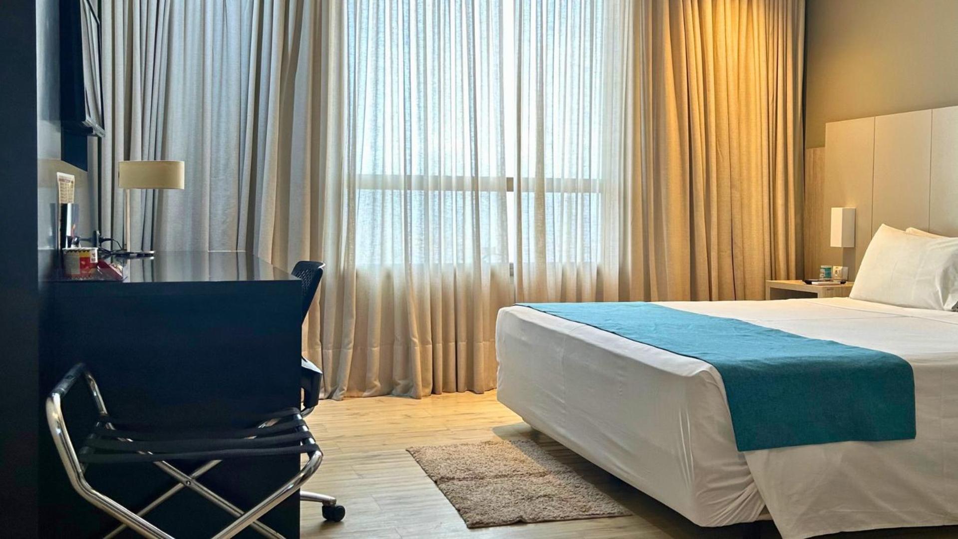 Comfort Hotel & Suites רונדונופוליס מראה חיצוני תמונה