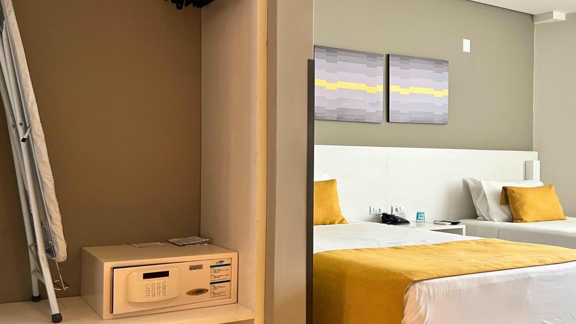 Comfort Hotel & Suites רונדונופוליס מראה חיצוני תמונה