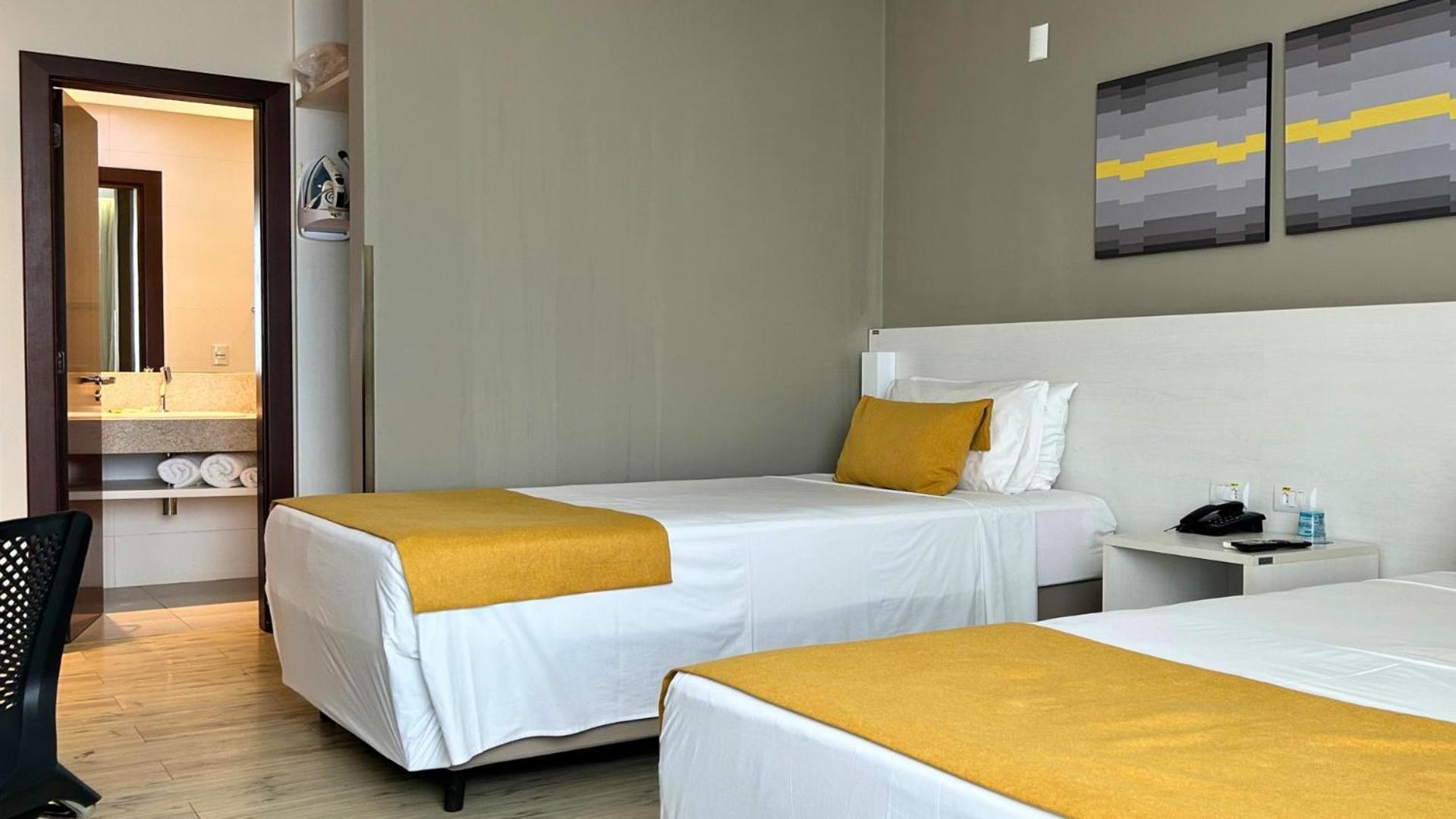 Comfort Hotel & Suites רונדונופוליס מראה חיצוני תמונה